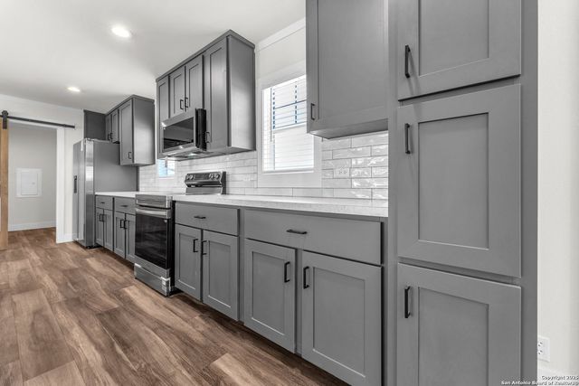 132 Syrah St, La Vernia, TX 78121