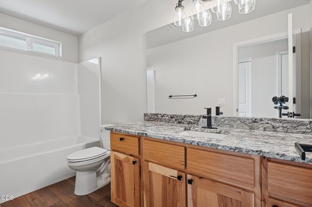 167 SE Champagne Court 361202, Grants Pass, OR 97527