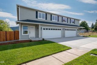 167 SE Champagne Court 361202, Grants Pass, OR 97527