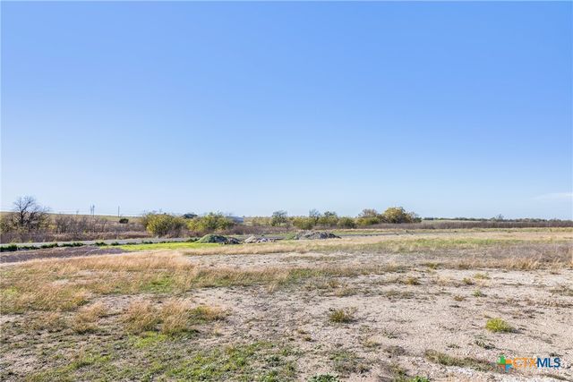 15193 Plainview Drive, Salado, TX 76571