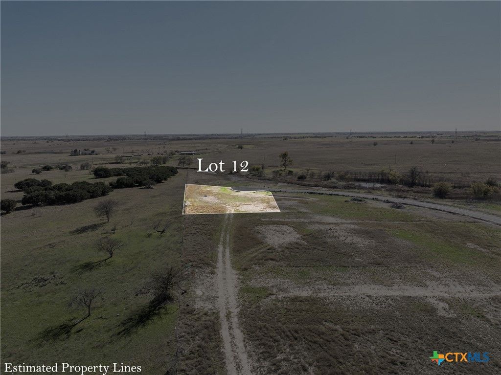 Image 5 of property listing at 15193 Plainview Drive, Salado, TX 76571