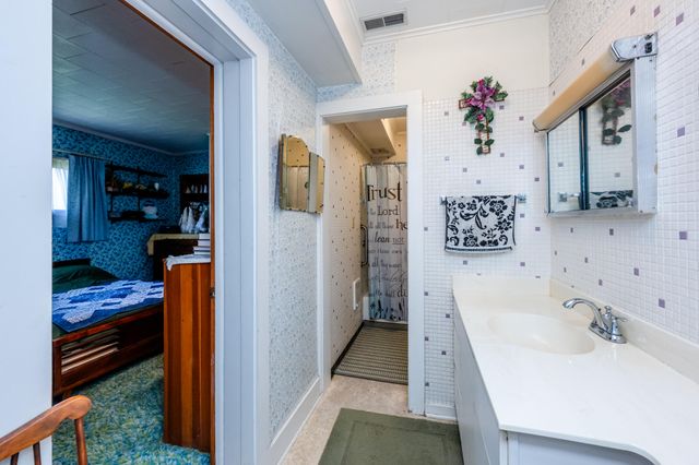 7081 W US 12 Highway, Three Oaks Twp, MI 49128