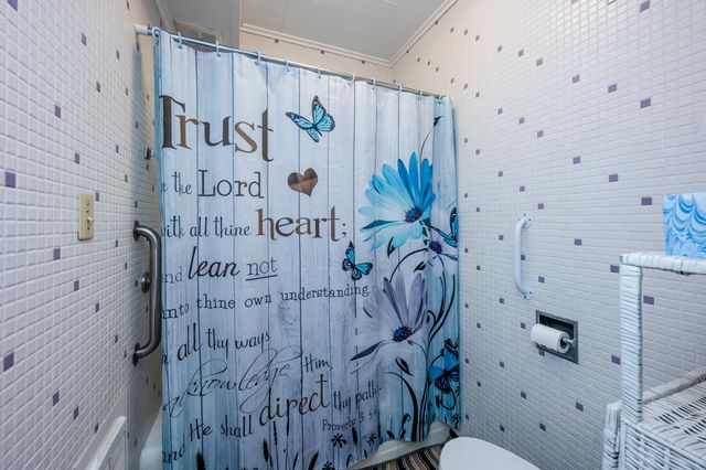 7081 W US 12 Highway, Three Oaks Twp, MI 49128