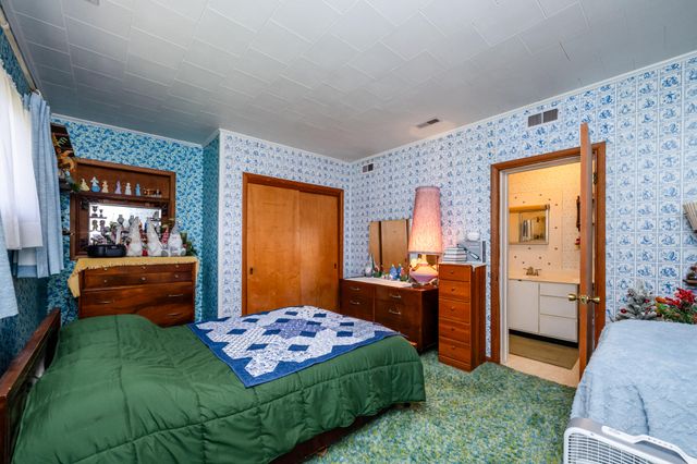 7081 W US 12 Highway, Three Oaks Twp, MI 49128