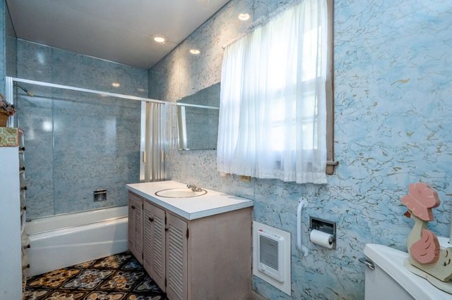 7081 W US 12 Highway, Three Oaks Twp, MI 49128