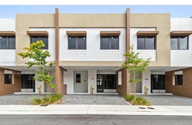 4130 N Oak Pl 4130, Dania Beach, FL 33314