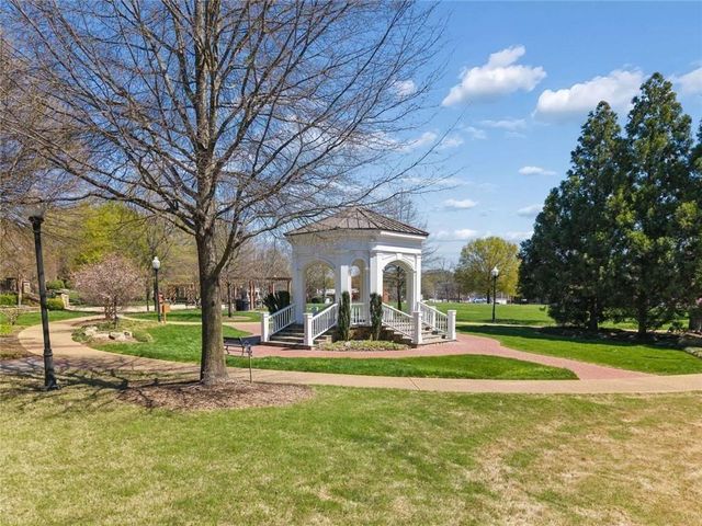 124 Parkside West Court, Norcross, GA 30071