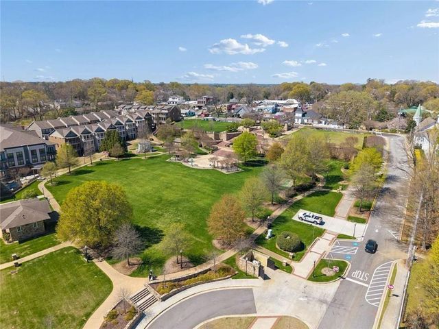 124 Parkside West Court, Norcross, GA 30071