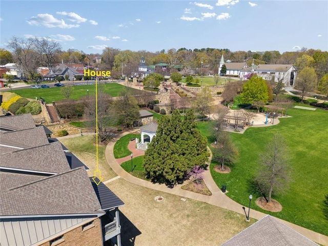 124 Parkside West Court, Norcross, GA 30071