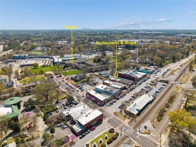 124 Parkside West Court, Norcross, GA 30071