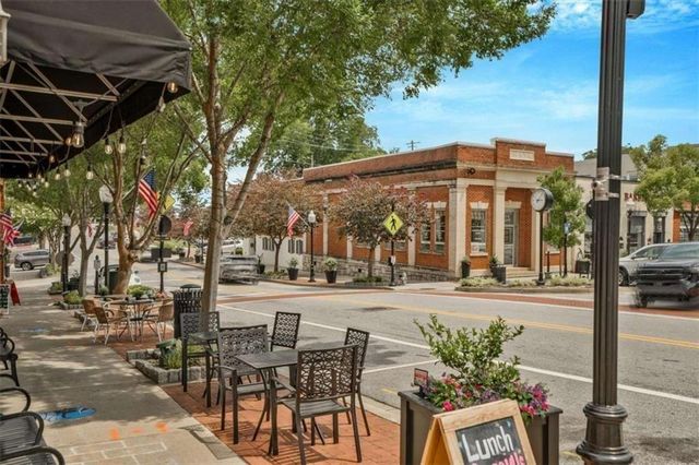 124 Parkside West Court, Norcross, GA 30071