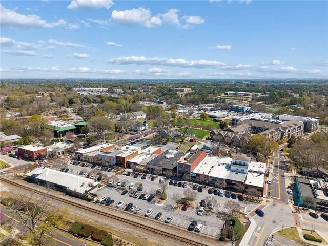 124 Parkside West Court, Norcross, GA 30071