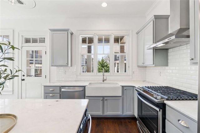 124 Parkside West Court, Norcross, GA 30071