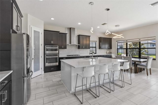 805 VISCOUNT STREET, Brandon, FL 33511