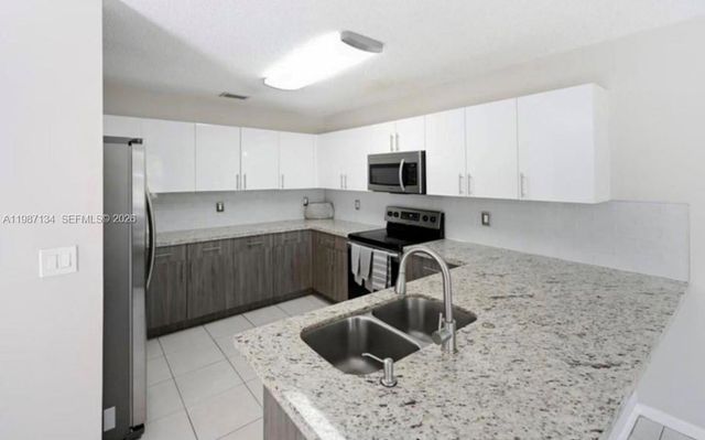 6690 NW 38th Dr, Lauderhill, FL 33319