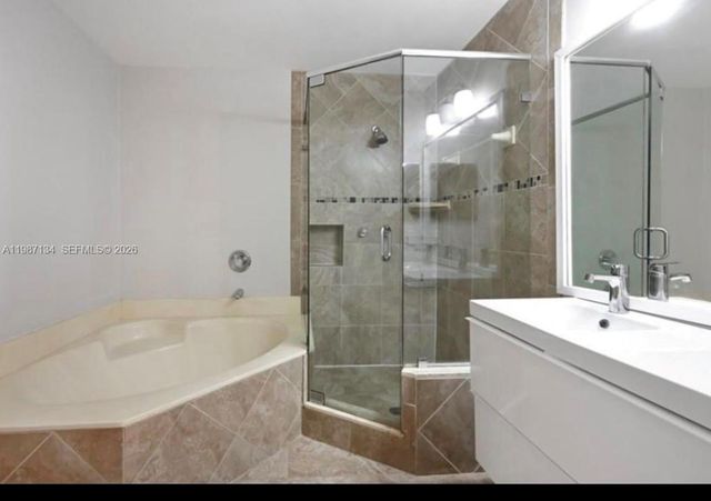 6690 NW 38th Dr, Lauderhill, FL 33319