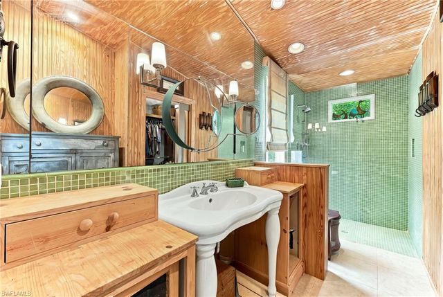 5247 Cherry Wood DR, Naples, FL 34119
