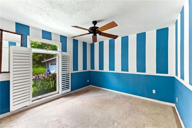 5247 Cherry Wood DR, Naples, FL 34119