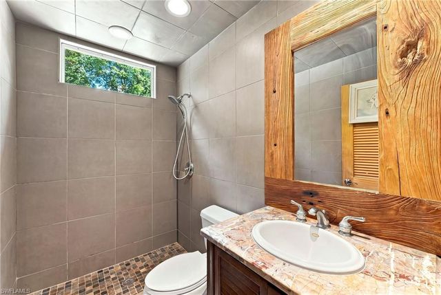 5247 Cherry Wood DR, Naples, FL 34119