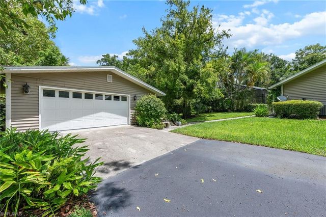 5247 Cherry Wood DR, Naples, FL 34119