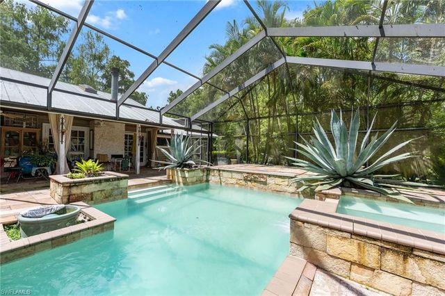 5247 Cherry Wood DR, Naples, FL 34119