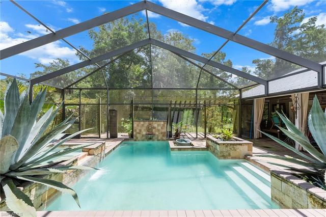 5247 Cherry Wood DR, Naples, FL 34119