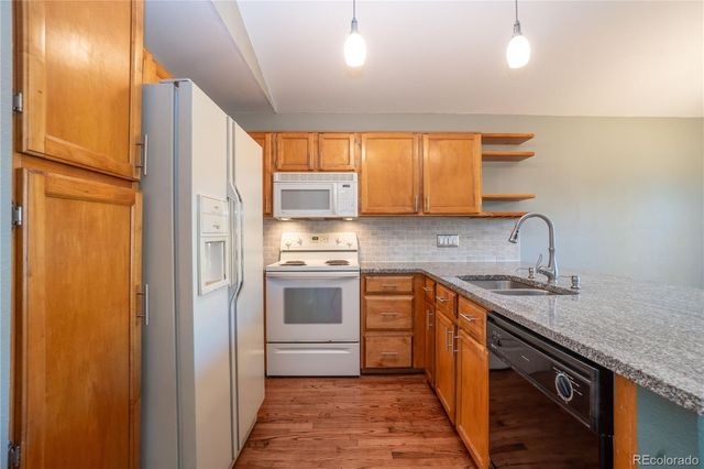 18324 W 58th Place 77, Golden, CO 80403