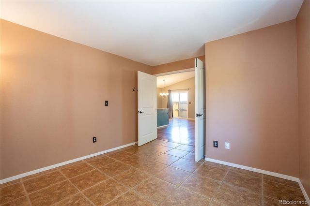 18324 W 58th Place 77, Golden, CO 80403