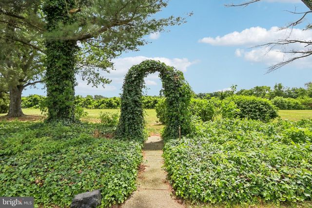 4201 GENOA AVE, Vineland, NJ 08361