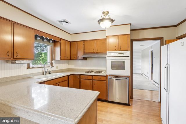 4201 GENOA AVE, Vineland, NJ 08361