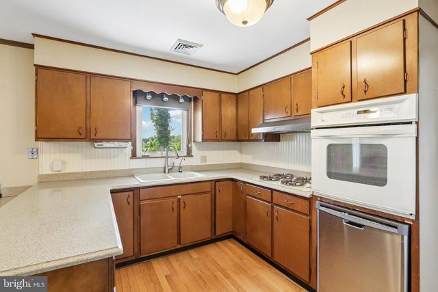 4201 GENOA AVE, Vineland, NJ 08361