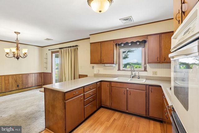4201 GENOA AVE, Vineland, NJ 08361