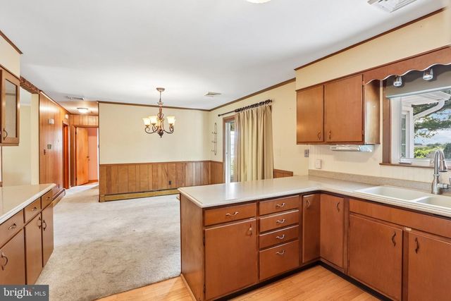4201 GENOA AVE, Vineland, NJ 08361