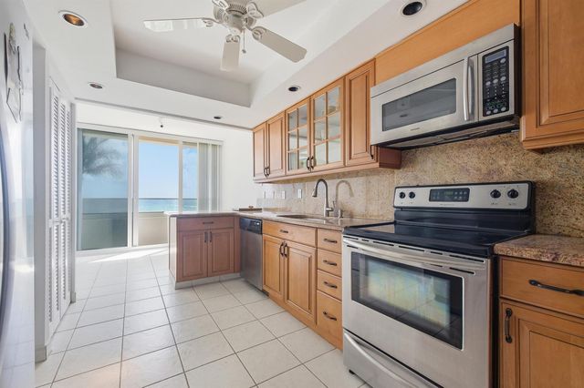 2800 S Ocean Boulevard 2a, Boca Raton, FL 33432