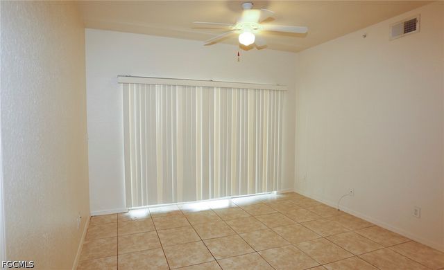4650 Saint Croix LN 716, Naples, FL 34109