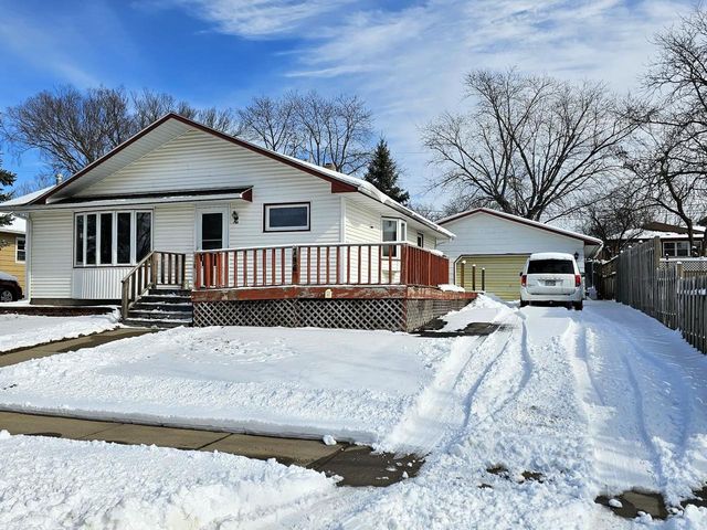 796 Overview Court, Prairie Du Chien, WI 53821
