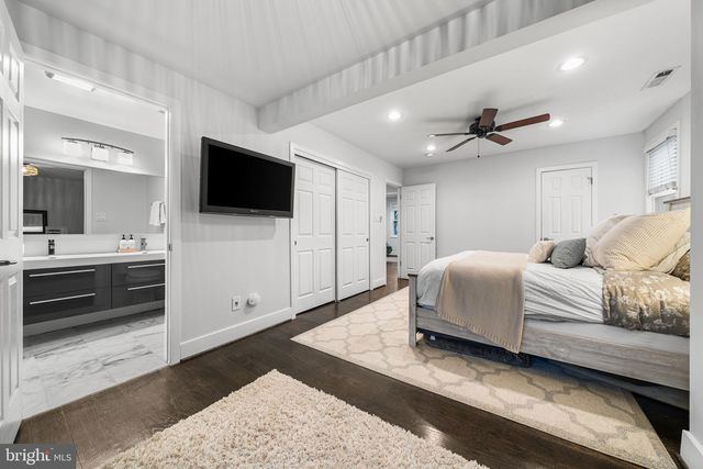 1433 FORT STEVENS DR NW, Washington, DC 20011