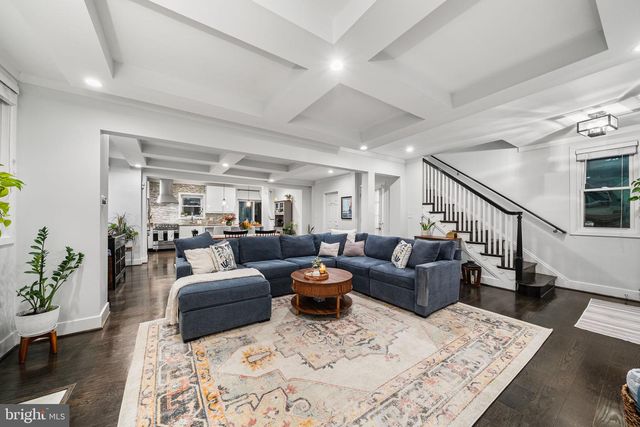 1433 FORT STEVENS DR NW, Washington, DC 20011