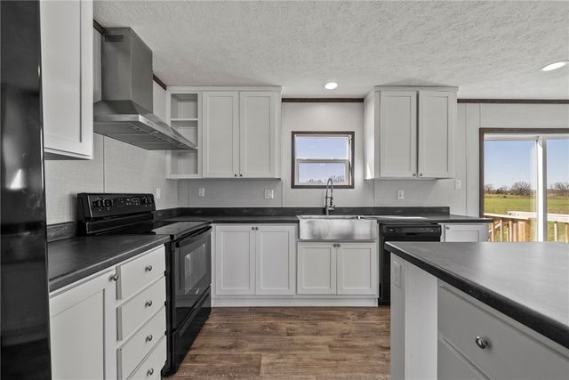 21649 W Big Springs Road, Gravette, AR 72736