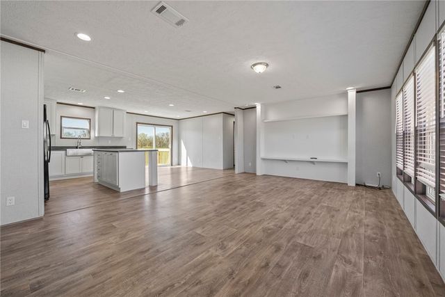 21649 W Big Springs Road, Gravette, AR 72736