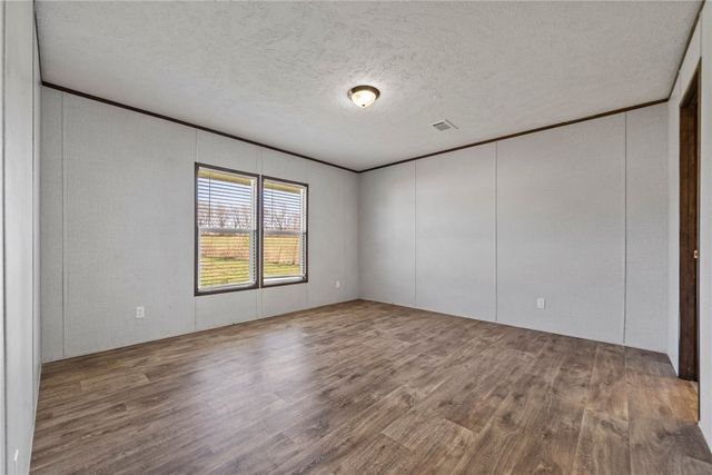 21649 W Big Springs Road, Gravette, AR 72736