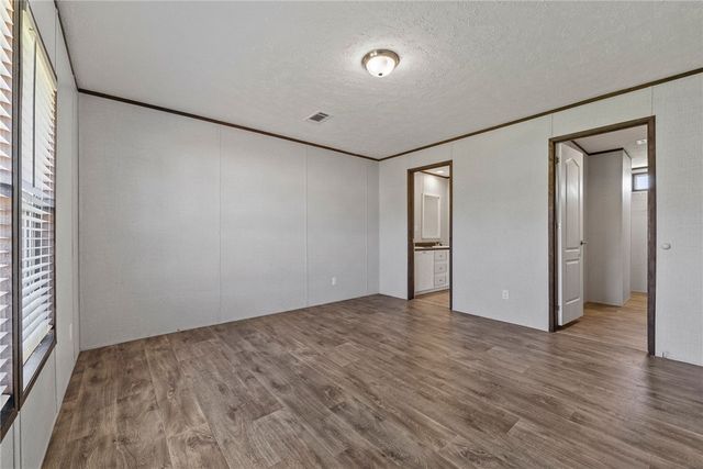 21649 W Big Springs Road, Gravette, AR 72736