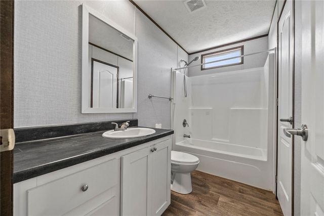 21649 W Big Springs Road, Gravette, AR 72736