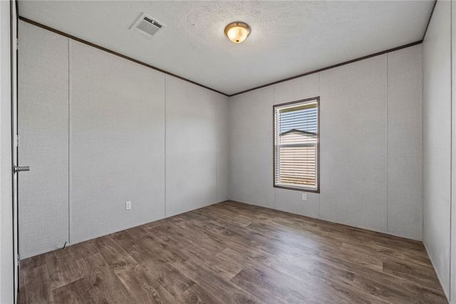 21649 W Big Springs Road, Gravette, AR 72736