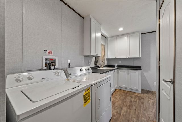 21649 W Big Springs Road, Gravette, AR 72736