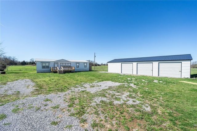 21649 W Big Springs Road, Gravette, AR 72736