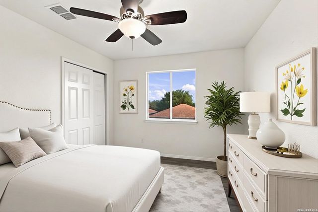 6814 FREEDOM RDG, San Antonio, TX 78242