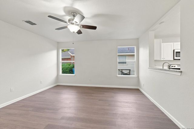 6814 FREEDOM RDG, San Antonio, TX 78242