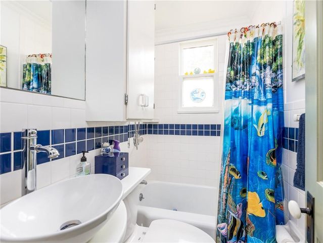 1704 SW Walnut Street, Blue Springs, MO 64015