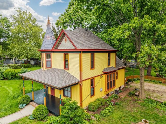 1704 SW Walnut Street, Blue Springs, MO 64015